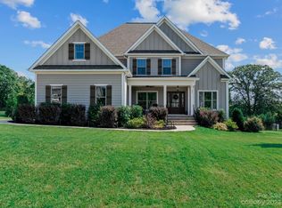 191 Hidden Meadows Dr, Mooresville, NC 28117