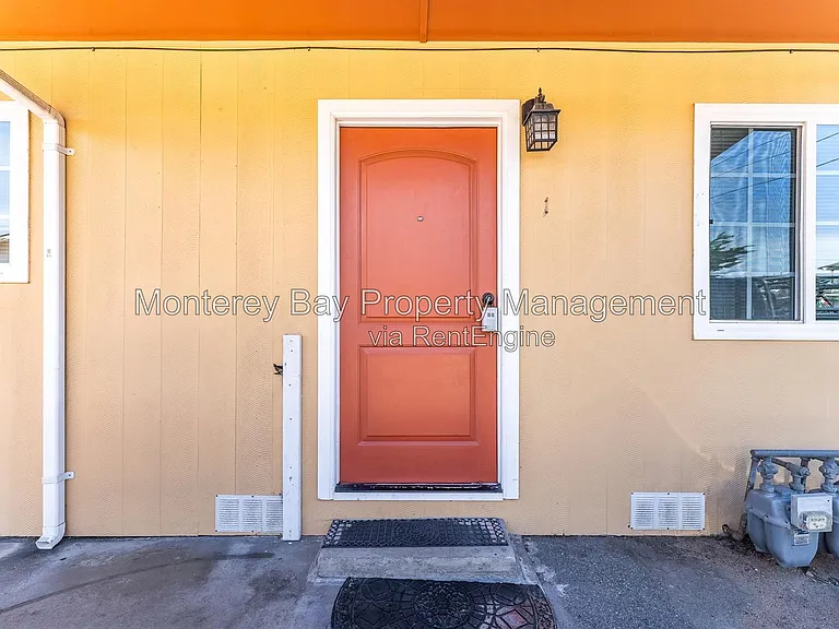 229 Hillcrest Ave #1-1-1 — Photo 2