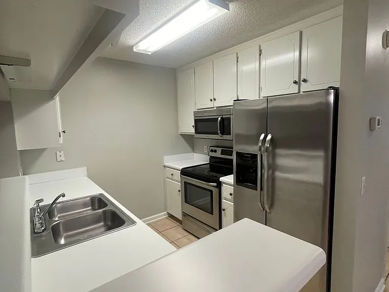 152 Woodmere Dr — Photo 5