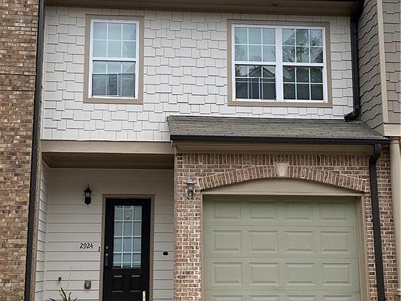 2nd image of 2924 Ashlyn Pointe Dr