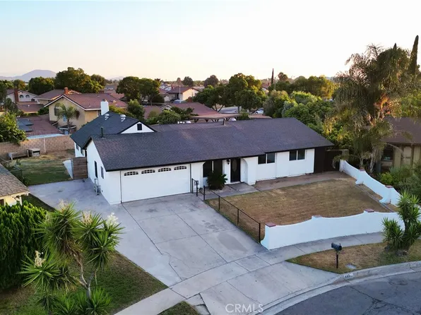 665 W Winchester Dr, Rialto, CA 92376