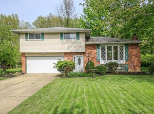 6243 Bryson Dr, Mentor, OH 44060