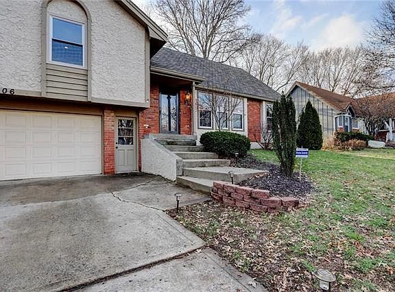 4th image of 3506 NW Lake Dr