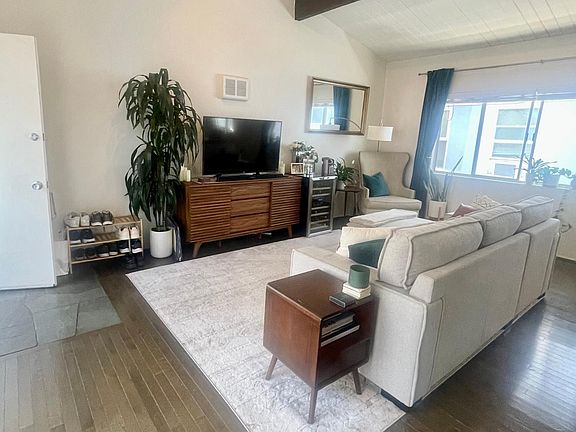 3rd image of 644 5th St APT 3