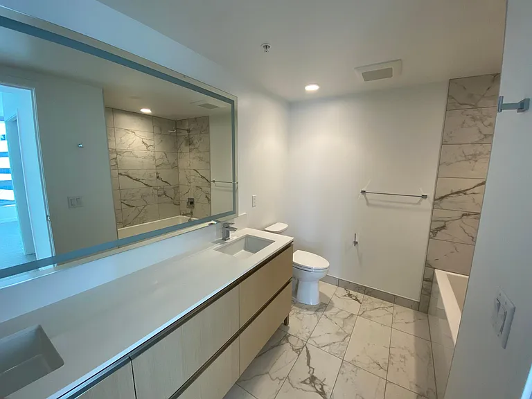 1808 Minor Ave #1401 — Photo 32