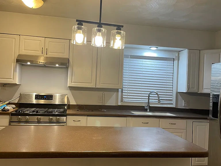 3905 Sparta Dr — Photo 6