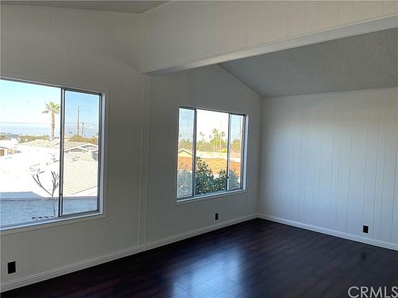 4th image of 2550 Pacific Coast Hwy Space 57