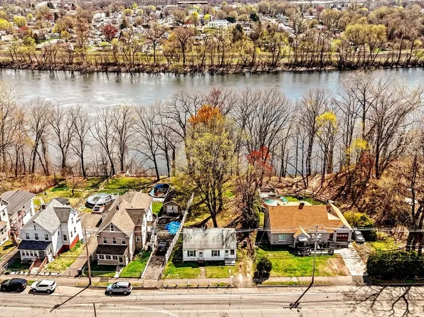 964 Main St, Holyoke, MA 01040