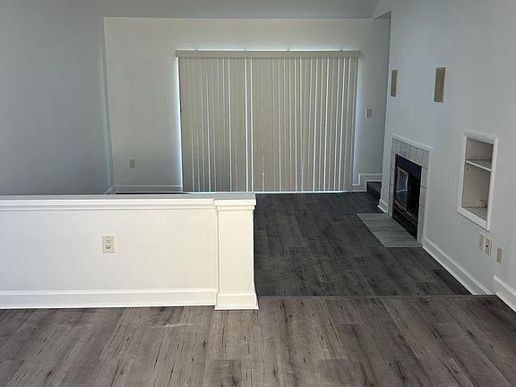 4th image of 115 112th Ave NE APT 206