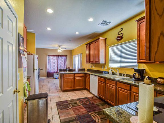 4th image of 17255 W Carmen Dr