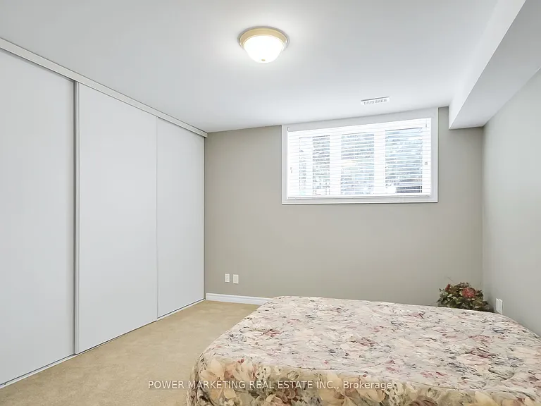 45 Waterbridge Dr — Photo 33