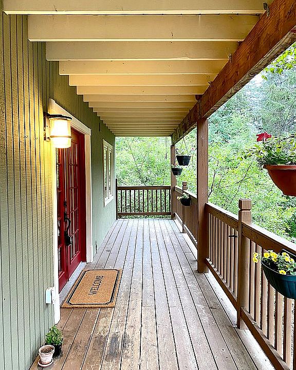 1st image of 131 Beirne St