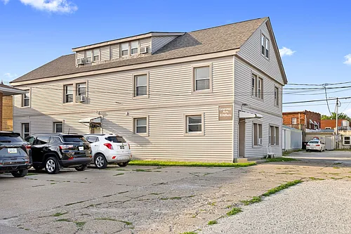 113 N Roche St Photo 1
