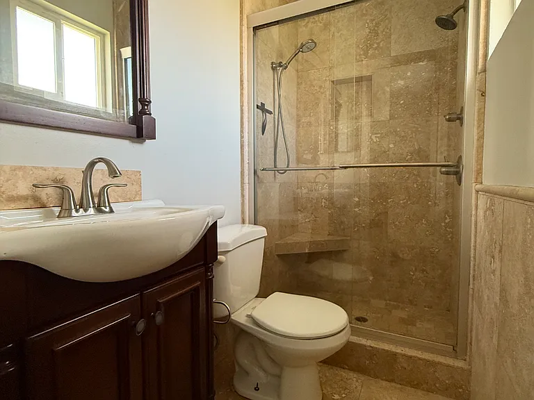 7547 Burnham Way — Photo 5