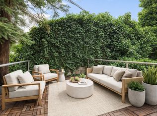 159 Newell St APT 4L, Brooklyn, NY 11222