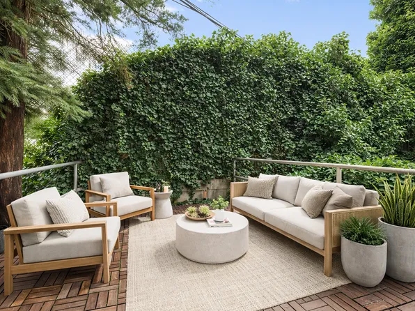 159 Newell Street image 1 of 6