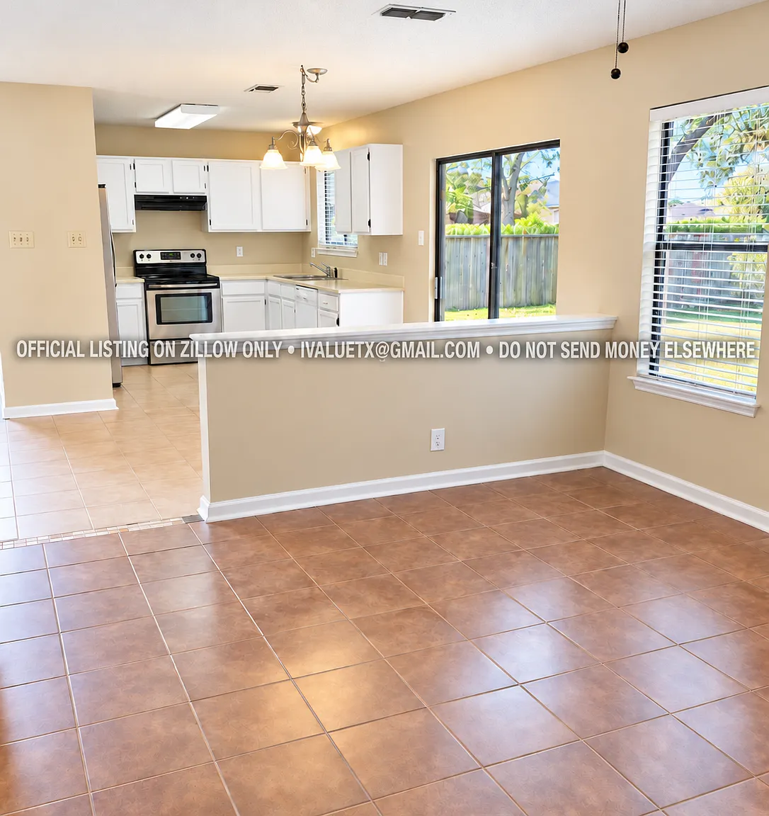 4 bed, 1585 sqft, $1,800 — Photo 4