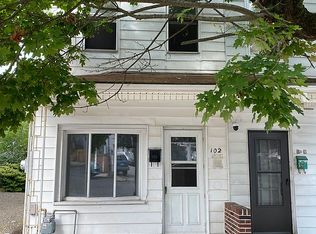 102 S Hickory St, Mount Carmel, PA 17851