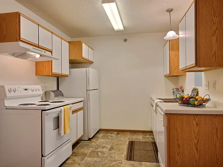 Fargo, ND Eagle Run Apartments | Kitchen