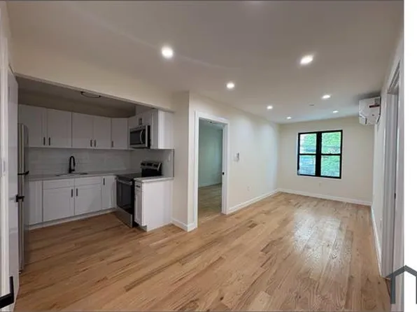 2838 Webb Ave, Bronx, NY 10468