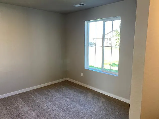 4465 W Silver Riv — Photo 4