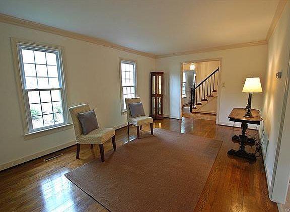 5th image of 9510 Oldhouse Dr
