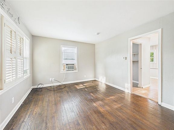 3rd image of 6149 Agnes Ave