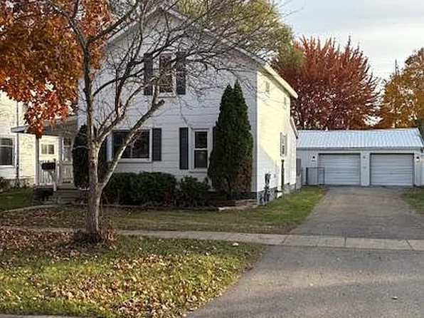 9 Cole St, Quincy, MI 49082