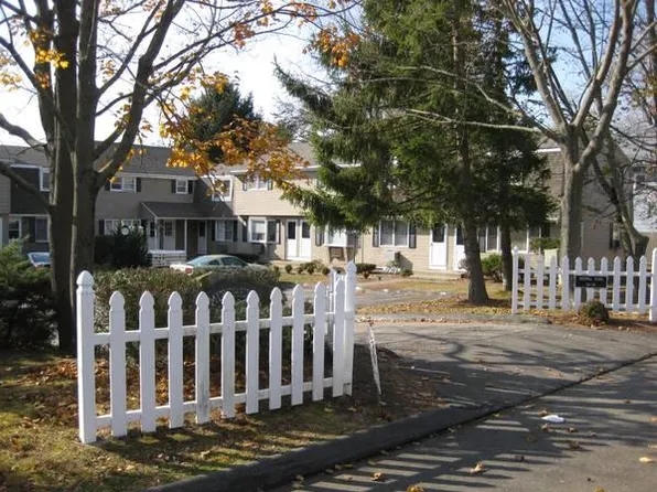 151 Allen St Unit 151, Groton, CT 06340