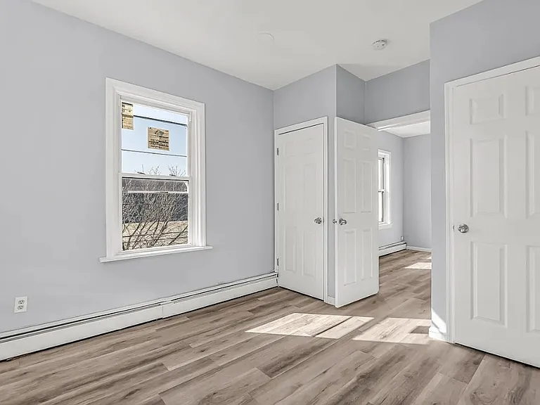 1220 Pembroke St — Photo 8