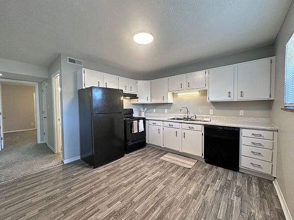 5th image of 411 Sharp Ln #15