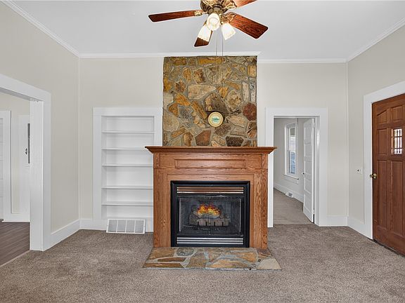 5th image of 418 Gerber St