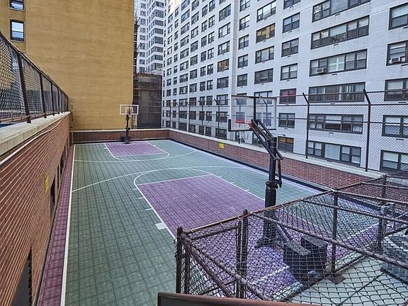 3rd image of 422 E 72nd St APT 7B