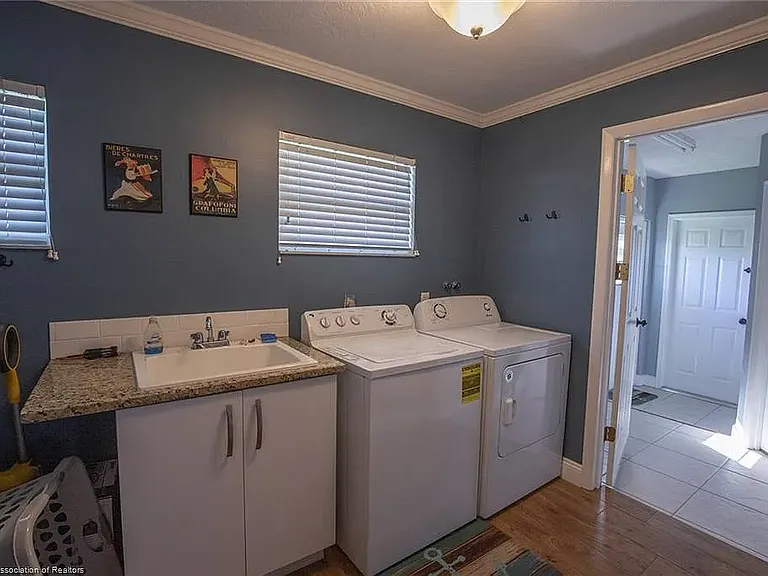705 Catfish Creek Rd — Photo 6