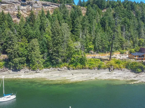 479 Montague Park Rd, Galiano, BC V0N 1P0