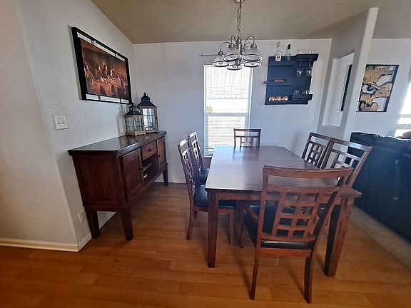 4th image of 200 W Lewis St #10B