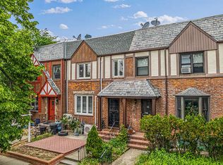 6733 Fleet St, Forest Hills, NY 11375