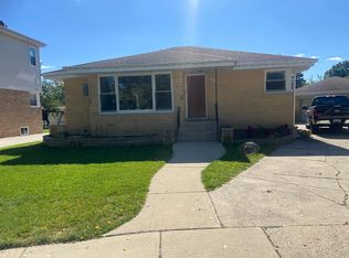 6717 Maple St, Morton Grove, IL 60053