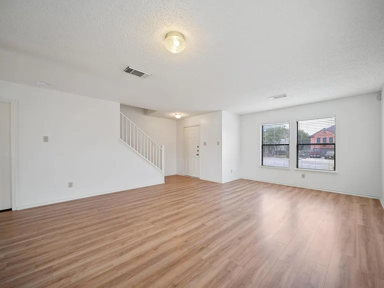 1688 Fir Cir — Photo 17