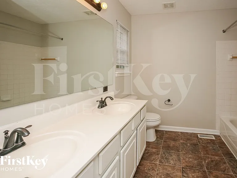 2026 Coldwater Ct — Photo 8