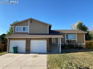 7045 Woodstock St, Colorado Springs, CO 80911