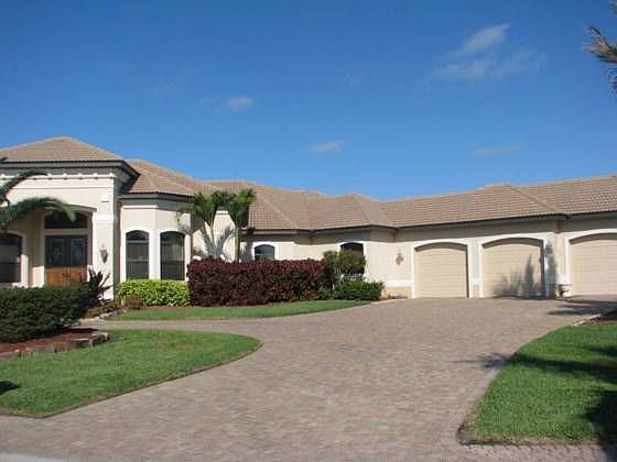 1st image of 5644 Yardarm Ct