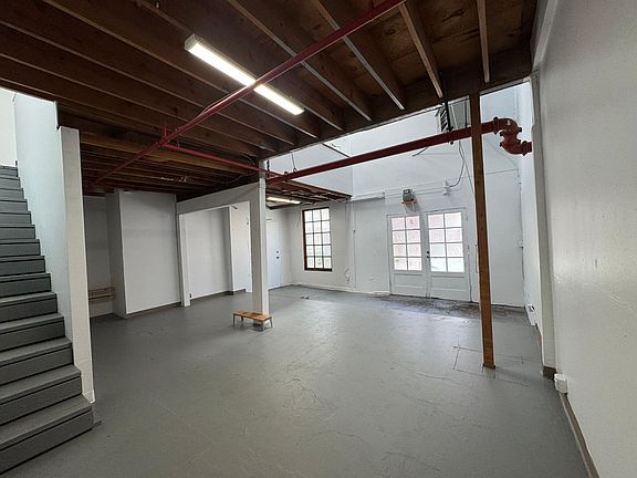 4th image of 4001 San Leandro St APT 31