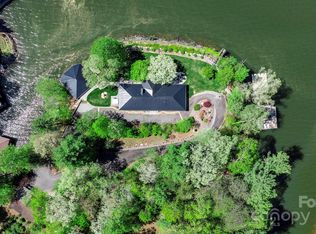 463 Lakeview Hills Dr, Nebo, NC 28761