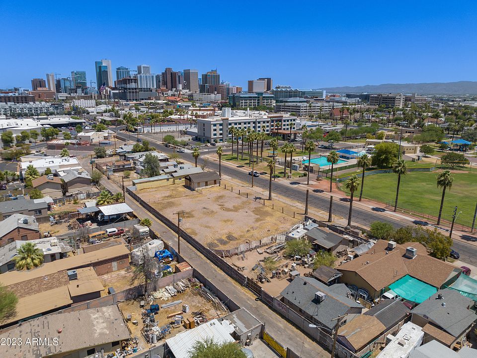 2nd image of 1030 W POLK Street #17