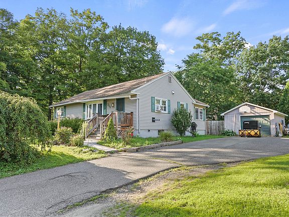 3rd image of 296 Hancock Rd
