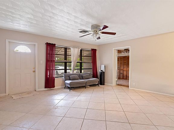 4th image of 1657 NE 28th Court