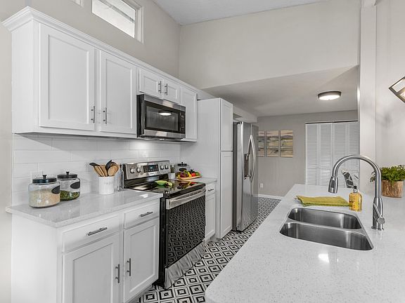3rd image of 6331 Sprinkle Dr N
