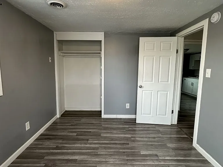1604 S Oakdale Dr — Photo 19