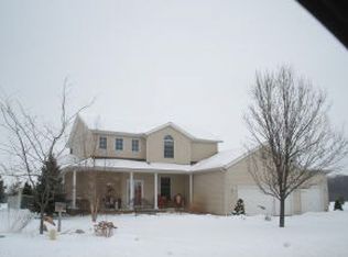 205 Parkview Dr, Bremen, IN